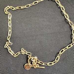 Elegant Gold Chain Necklace